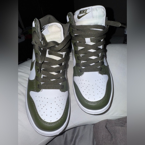 Better picture of my green Nikes